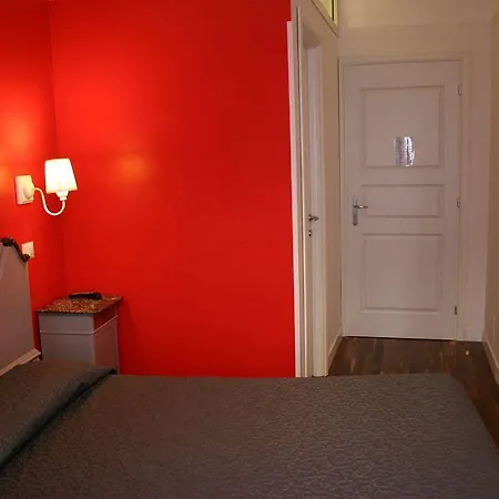 Sotto La Cupola 3* Rome